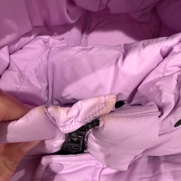 Aritzia Super Puff Jacket - Picture 5 of 8